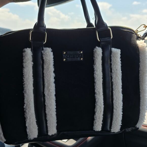 Bearpaw Faux Black Suede Top Handle Shoulder Crossbody Bag Sherling EUC - Picture 3 of 7
